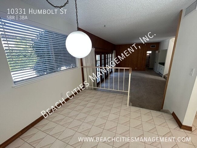 Building Photo - 10331 Humbolt St