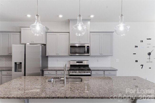 Building Photo - 1324 Galloway Rd