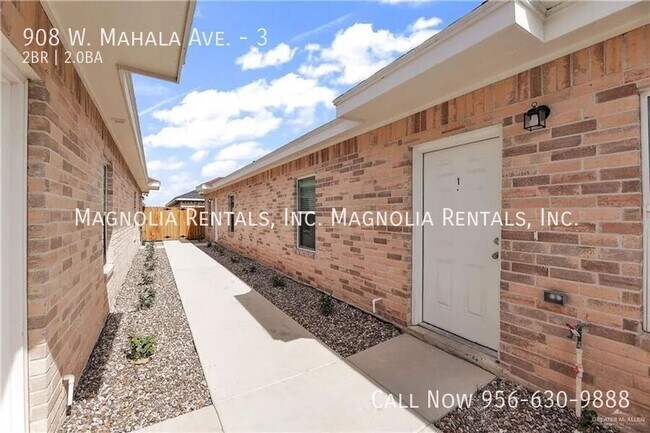 Building Photo - 908 W Mahala Ave