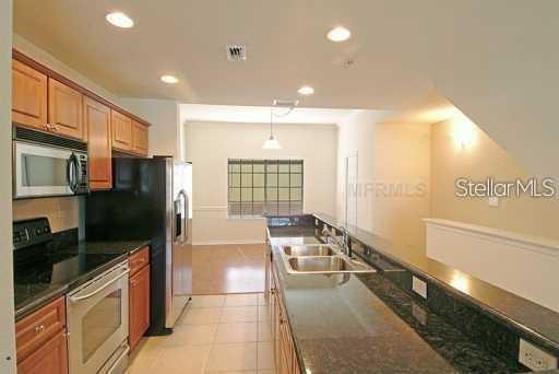 Building Photo - 113 S Sherrill St