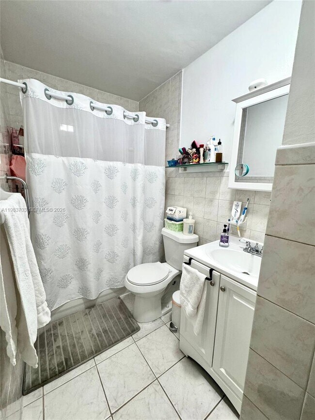 Building Photo - 3551 SW 9th Terrace