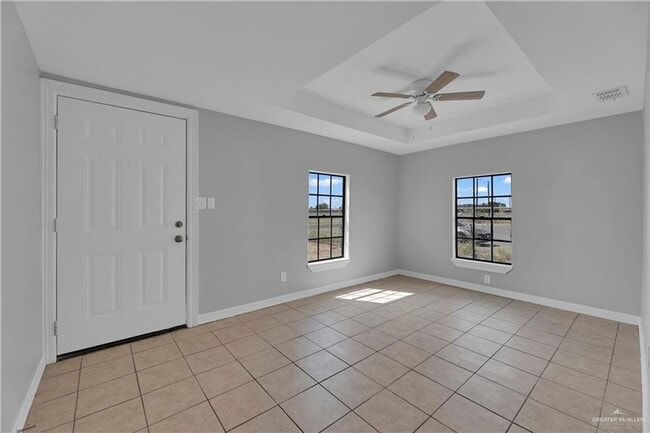 Building Photo - Charming 2-Bedroom Home with Central AC and Fenced Lot!