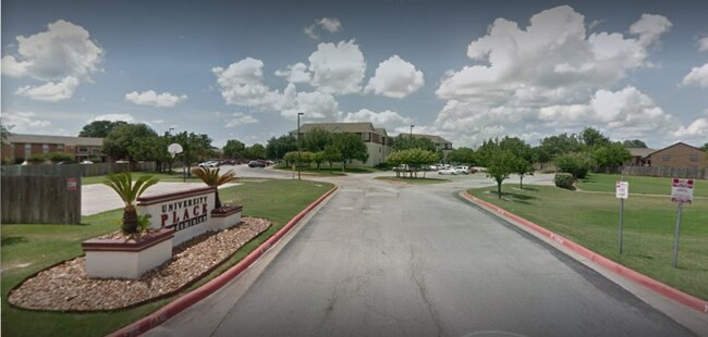 Building Photo - 521 Southwest Pkwy