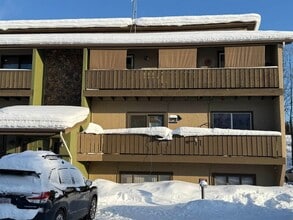 Building Photo - Century 21 Gold Rush - 2 Bed / 1 Bath Condo – West Fairbanks