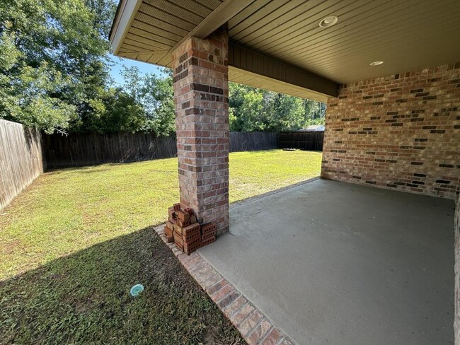 Building Photo - 14494 Canal Lp
