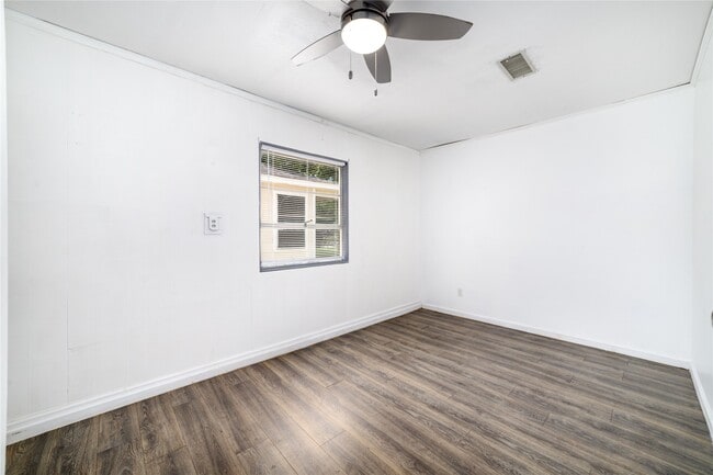 Building Photo - 1309 Jefferson St