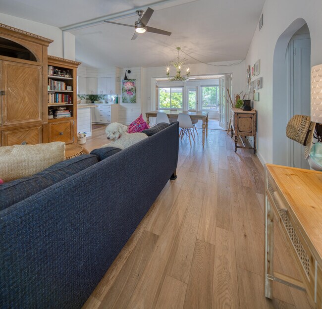 Building Photo - 1218 N Ocean Breeze
