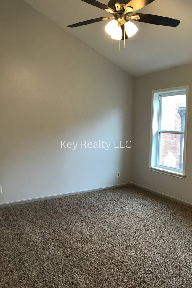 Building Photo - ****999 Bayou Trace - Alexandria