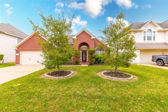 Building Photo - 2201 Signal Hill Dr
