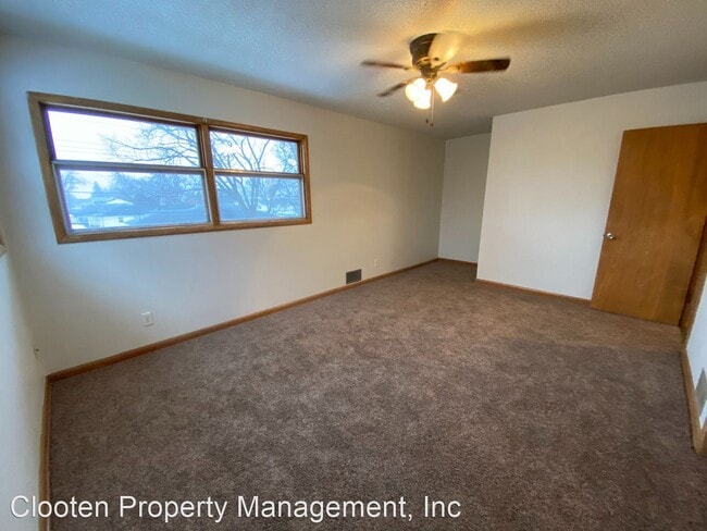 Building Photo - 4 br, 2 bath House - 2112 East Avenue D