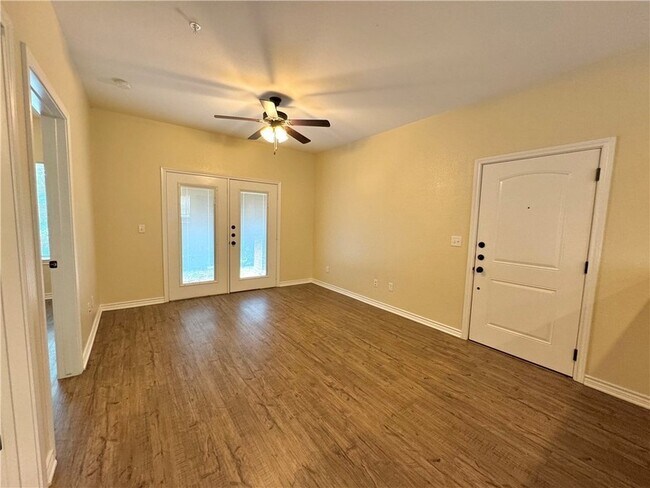 Building Photo - 1915 Dartmouth St