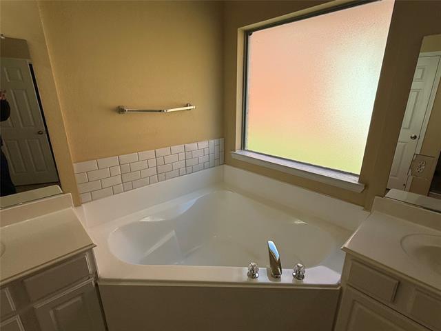 Building Photo - 7529 Rockyridge Dr