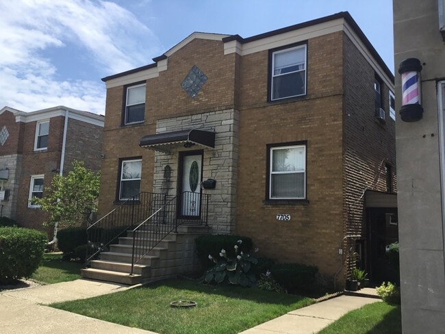 Primary Photo - 7705 W Fullerton Ave