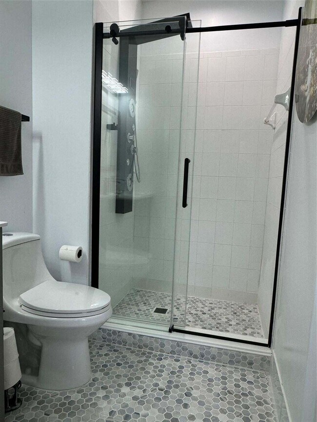 Building Photo - 2001 Coral Heights Blvd