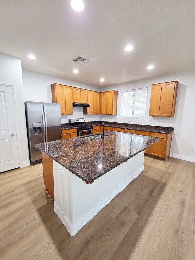 Building Photo - 5479 Bristol Grove Ln