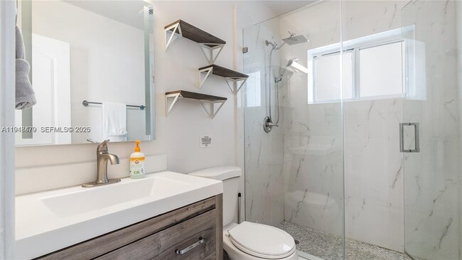 Building Photo - 1702 SW 20th St