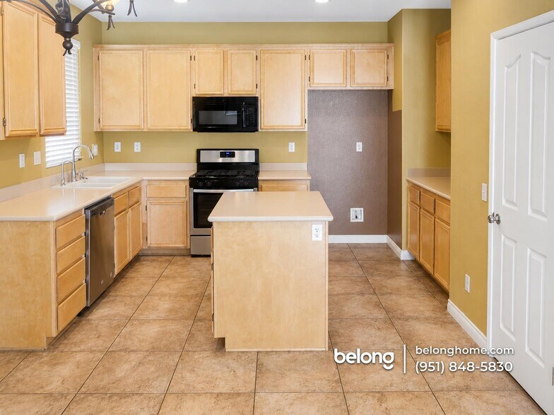 Building Photo - 13718 Bluegrass Pl