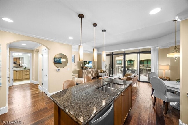 Building Photo - 9123 Strada Pl