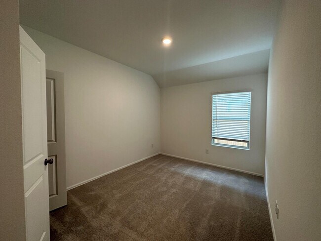 Building Photo - 19815 Paros Is Dr