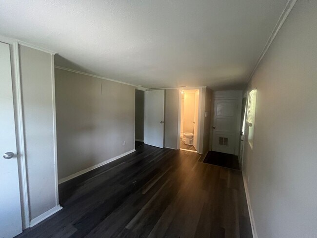 Building Photo - 4 Br 2 Bath Home for rent in NLR