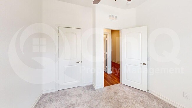 Building Photo - 6420 Pinkston Dr