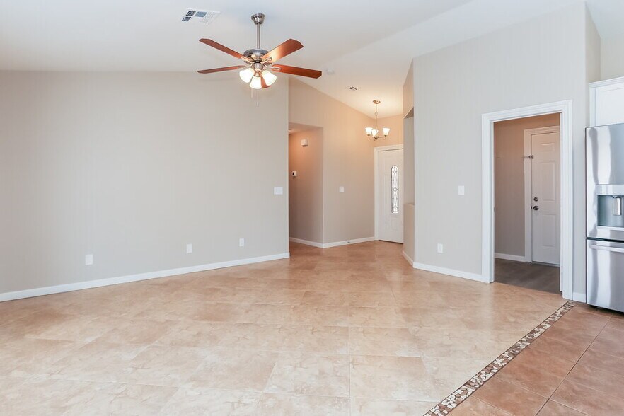 Building Photo - 3927 Blue Coral Dr