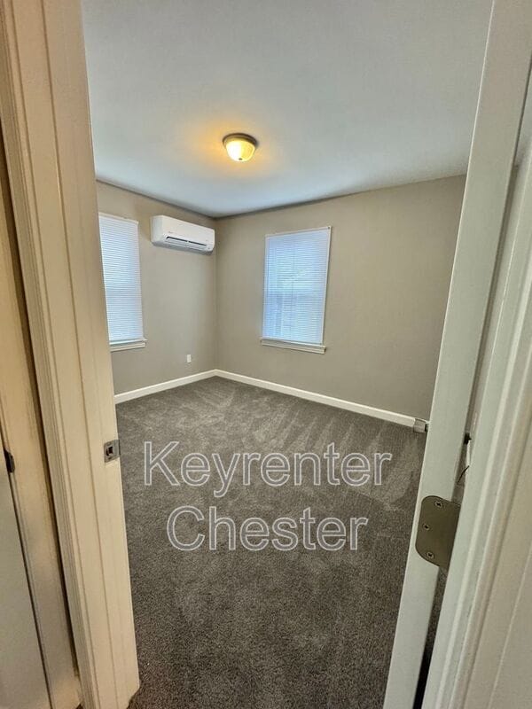 Building Photo - 2607 Petersburg St