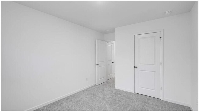 Building Photo - 9 GulfStream Dr