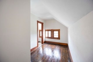 Building Photo - 1516 E 115th St