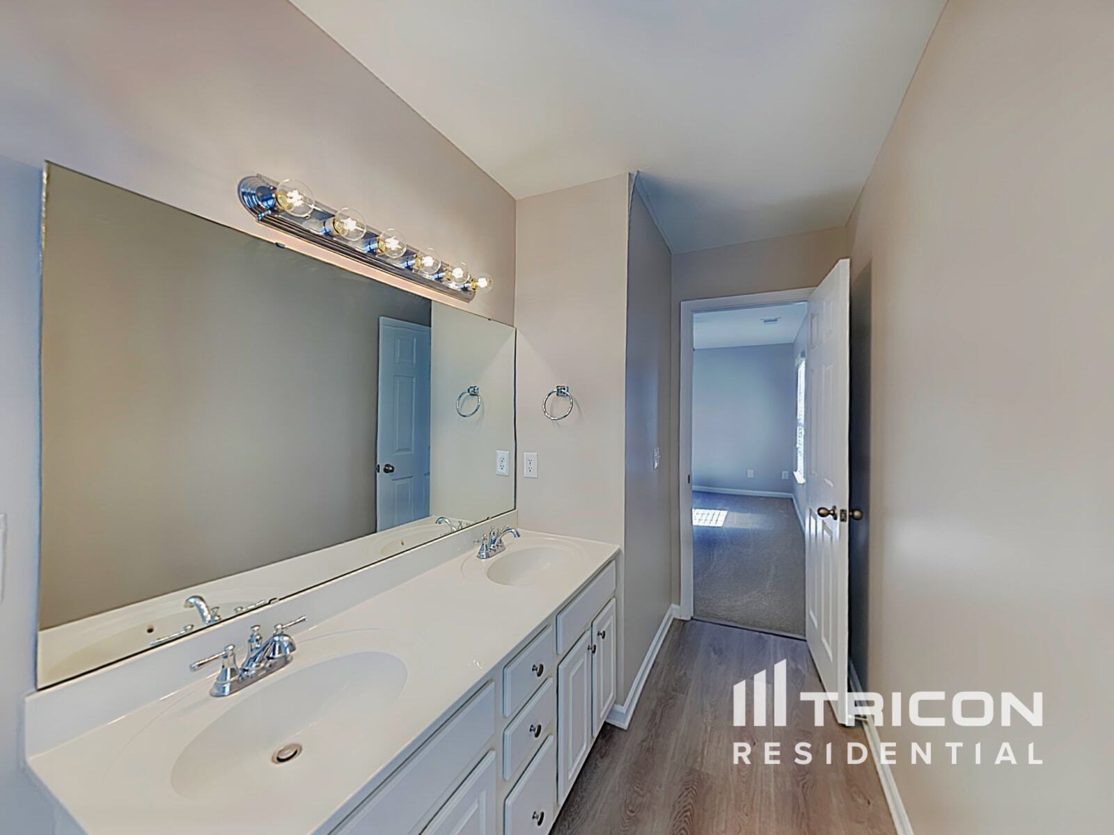 Building Photo - 137 Chatham Trace