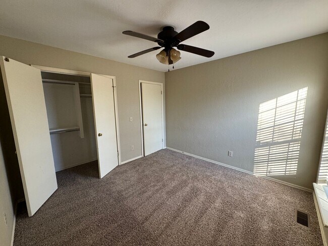 Building Photo - 704 Copperfield Dr