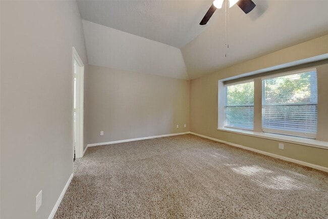 Building Photo - 70 N Creekmist Pl