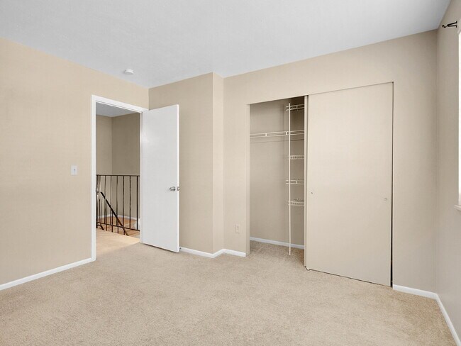 Building Photo - $2,295.00, 2-bed, 3-bath Condo in Westmins...