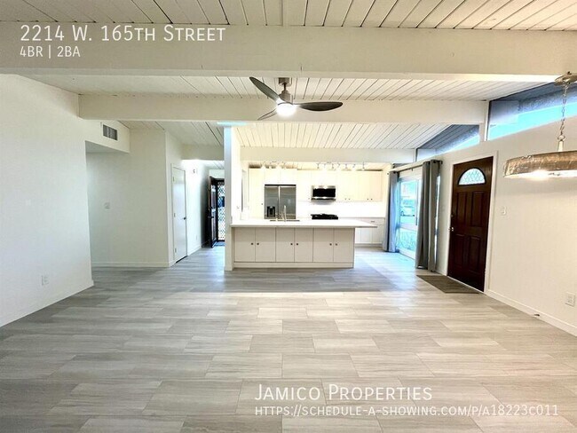 Building Photo - 2214 W 165th St