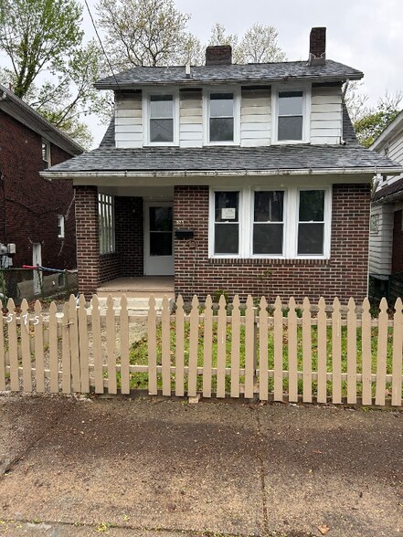 Primary Photo - 575 Princeton Blvd
