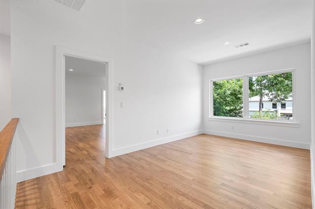 Building Photo - 5539 Longview St