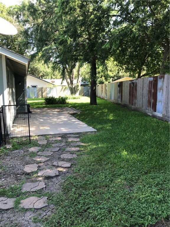 Building Photo - 3406 Valley Pike Rd