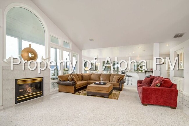 Building Photo - 108 Lakeshore Dr