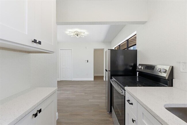 Building Photo - 113 145th Ave