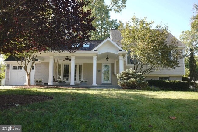 Building Photo - 1103 Neal Dr