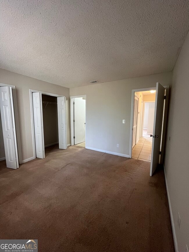 Building Photo - 419 Admiral's Walk Dr