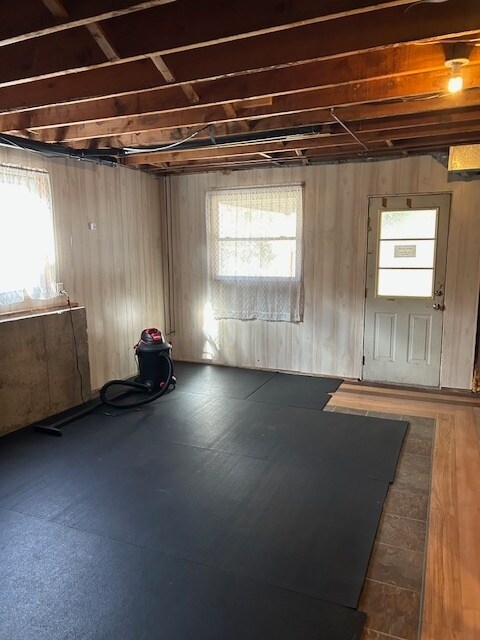 Building Photo - 347 Green Rock