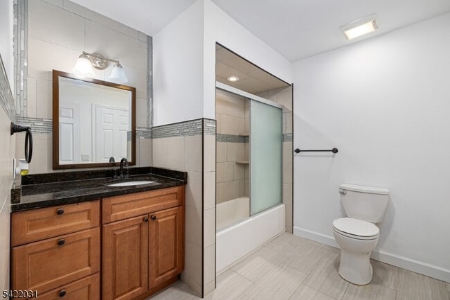 Building Photo - 33 Stockton Ct