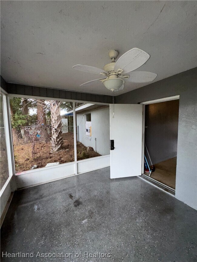 Building Photo - 1521 Bassage Rd