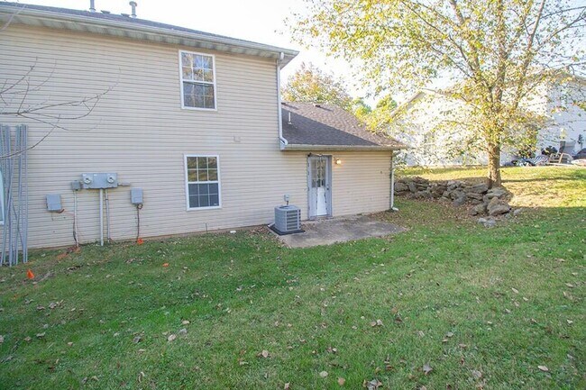 Building Photo - 1326 Godas