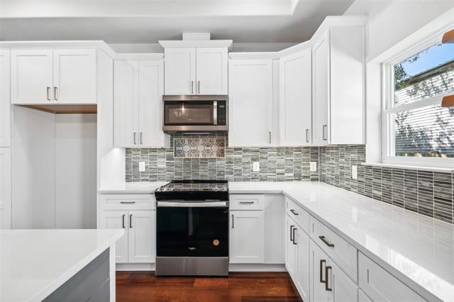 Building Photo - 5718 Barkridge Dr