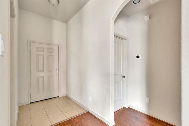 Building Photo - 17010 Colt Creek Ct
