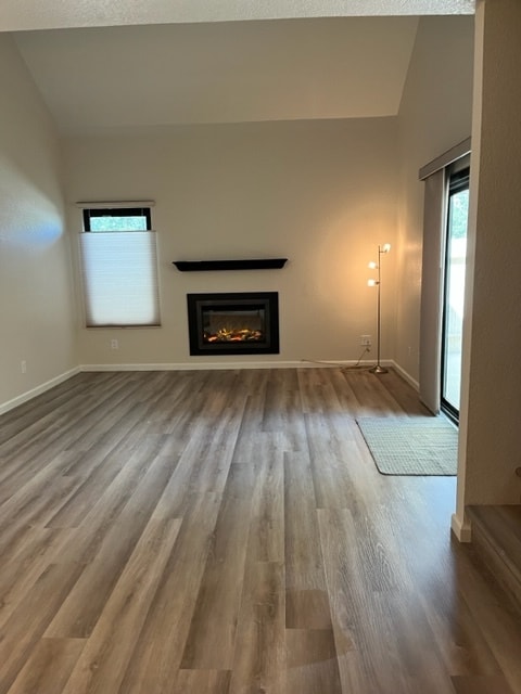 Building Photo - 10710 El Camino Real