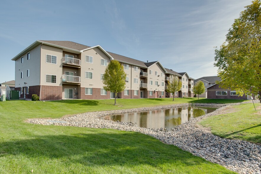 Primary Photo - Courtyard Apartments on Belsly