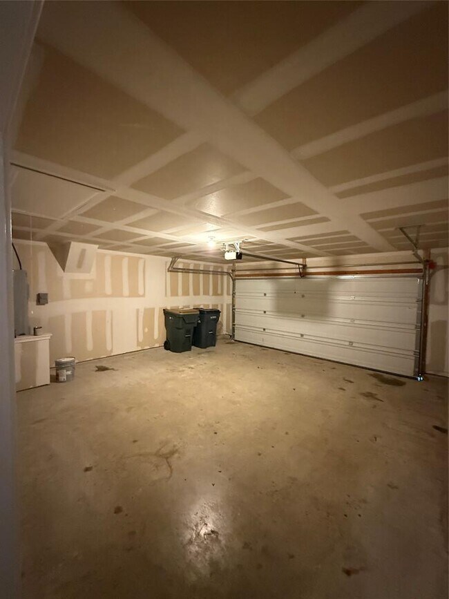 Building Photo - 13105 Brahmin Dr